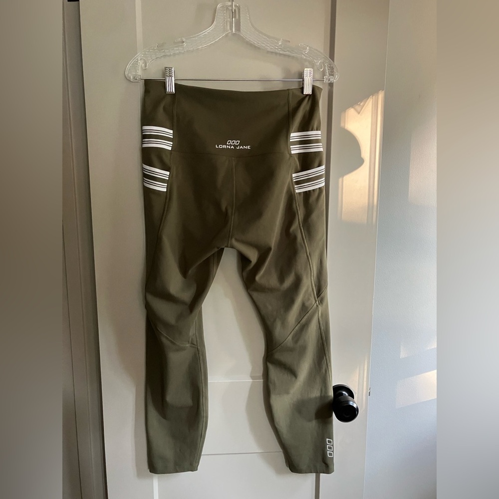 Lorna Jane Green Leggings Athletic Wear